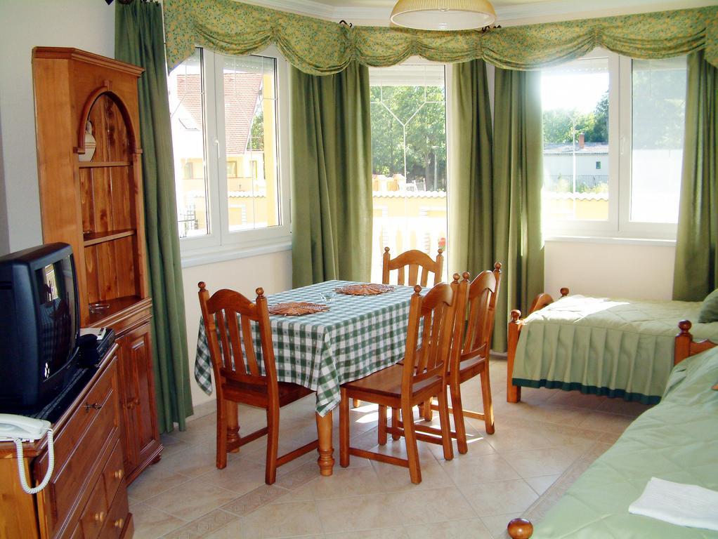 Margareta Apartmanhaz Appartement Hajdúszoboszló Kamer foto